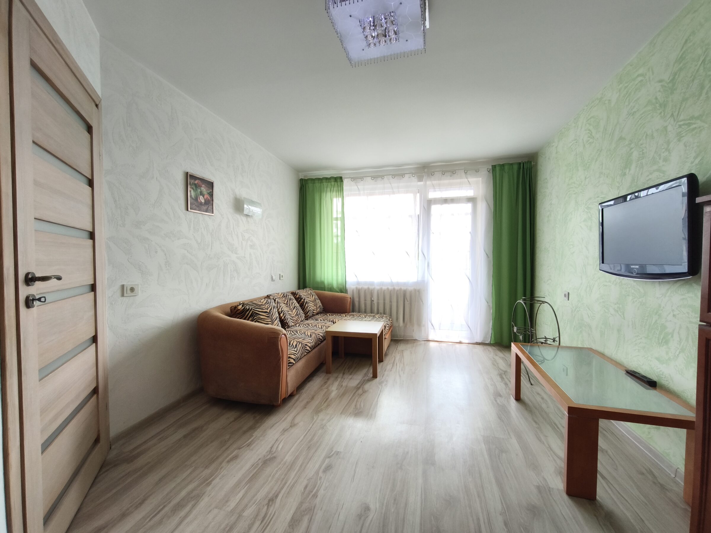 PARDUODAMAS 1 KAMBARIO BUTAS MOLĖTŲ MIESTE