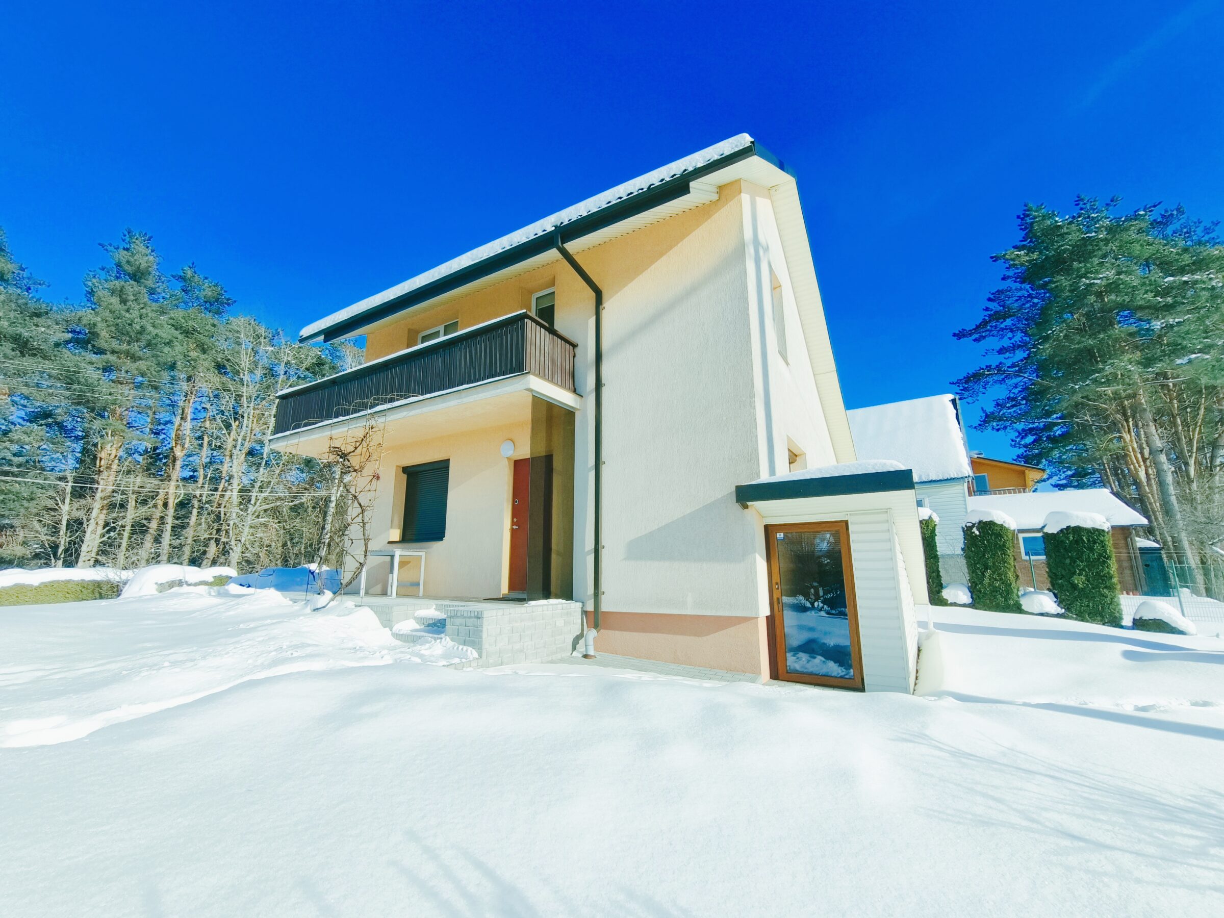 Parduodamas namas šalia Šiekščio ežero  ir pušyno Paežerės g., Ignalinoje