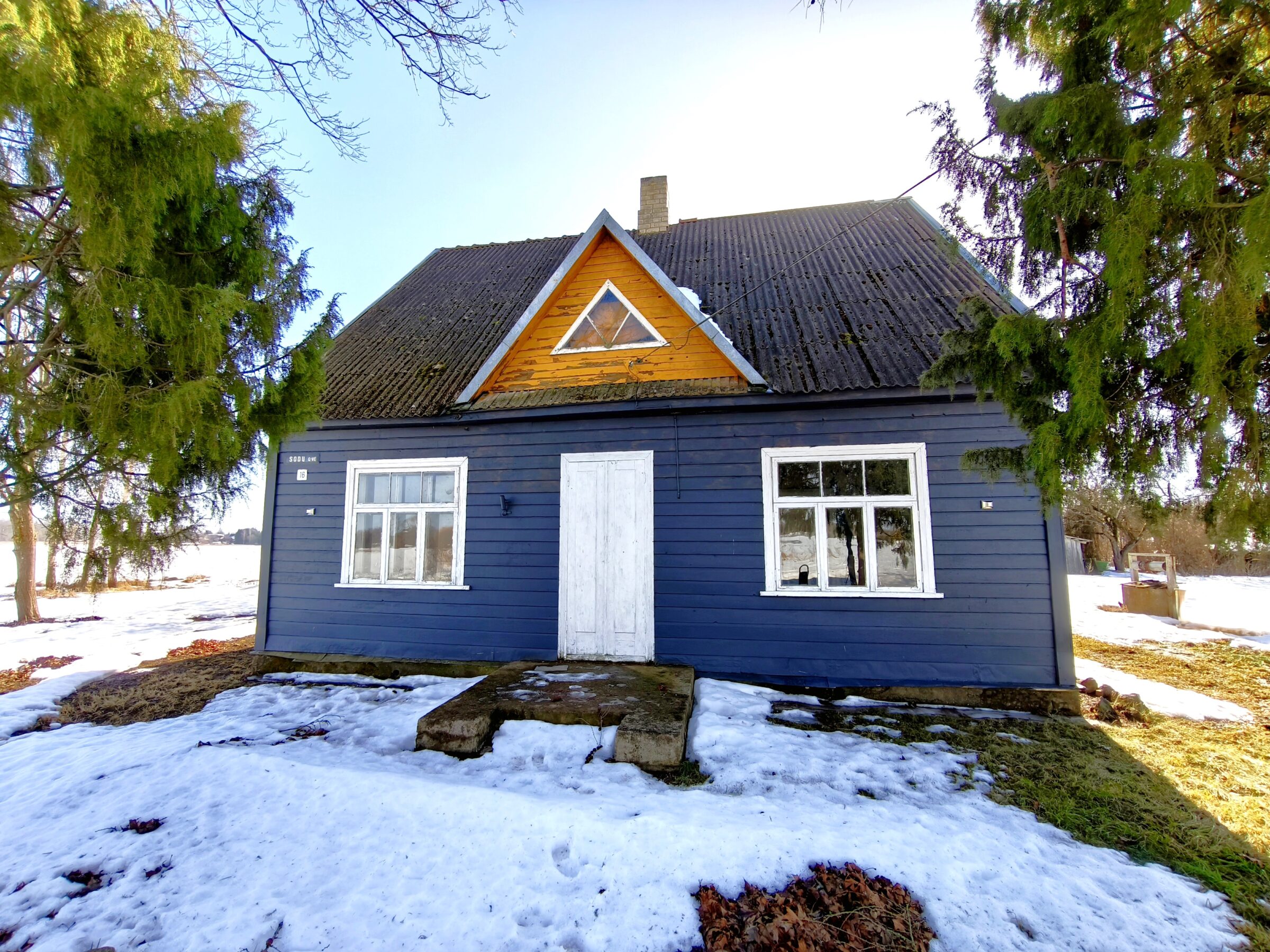 Parduodamas gyvenamasis namas Troškūnuose