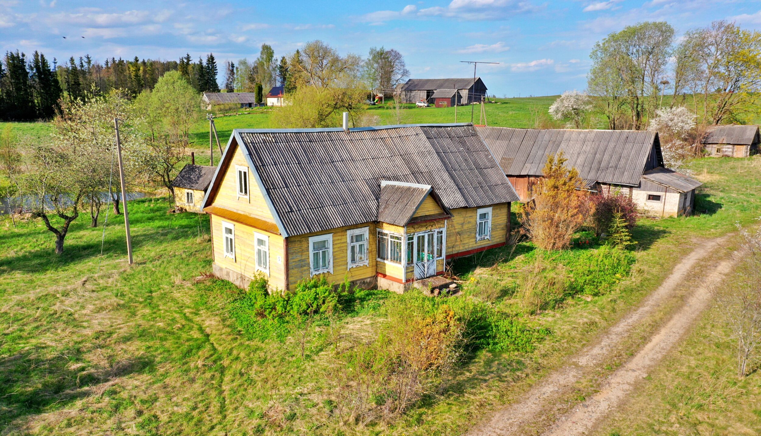 Parduodama sodyba Vaidminių k., Zarasų rajone