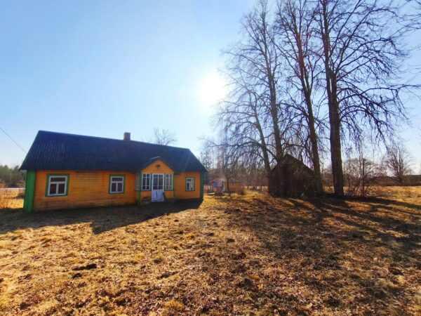 SODYBA ANYKŠČIŲ RAJONE, ŠIMONIŲ GIRIOS KAIMYNYSTĖJE SU BRANDŽIU SODU!