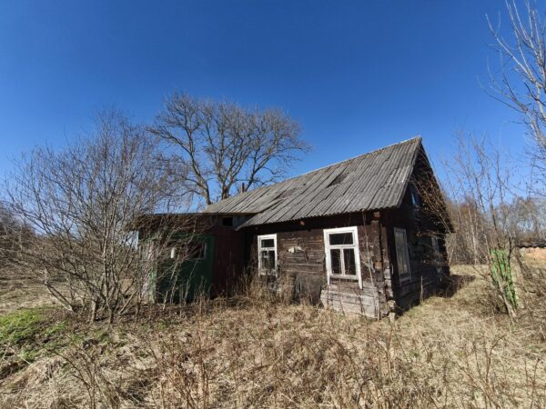 PARDUODAMA  SODYBVIETĖ SU 6HA ŽEMĖS SKLYPU -  ANYKŠČIŲ RAJONE!