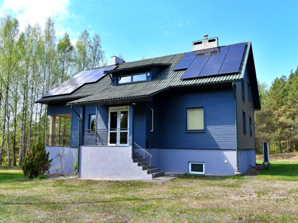 PARDUODAMA SODYBA PRIE ŠVENTOSIOS UPĖS, ANYKŠČIŲ RAJONE