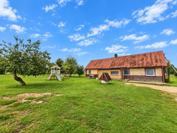 PARDUODAMA SODYBA VIENKIEMYJE ŠALIA TROŠKŪNŲ MIŠKO, ANYKŠČIŲ R.